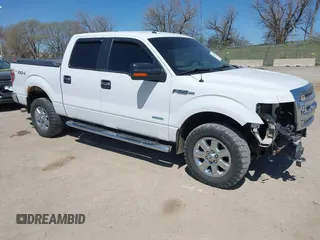 2014 Ford F-150 XL with VIN 1FTFW1ET6EKF37386, listed as a IAAI auction lot 42026773 with 137,759 mi miles and . Bid and sale history available at carsss.com. Image 1.
