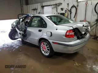 2004 Volvo S40 z VIN YV1VS27594F089366, wystawiony jako Copart lot #49464025 z przebiegiem Nie podano mil oraz Nie do naprawy. Historia ofert i sprzedaży dostępna na DreamBid. Obrazek 2.