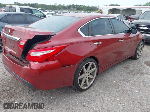 2017 Nissan Altima SV with VIN 1N4AL3AP1HC135612, listed as a IAAI auction lot 41848270 with 91,294 mi miles and . Bid and sale history available at carsss.com. Image 4.