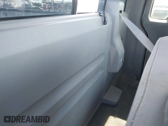 2006 Ford F-150 XL with VIN 1FTRF12266NB81272, listed as a IAAI auction lot 42383652 with 197,486 mi miles and . Bid and sale history available at DreamBid. Image 8.