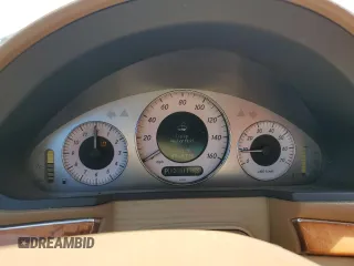2008 Mercedes-Benz E 350 Luxury z VIN WDBUF56X18B271715, wystawiony jako Copart lot #56714945 z przebiegiem 120 811 mil mil oraz Szkoda całkowita • Salvage title. Historia ofert i sprzedaży dostępna na DreamBid. Obrazek 9.