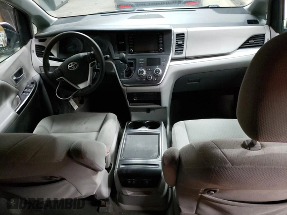 2018 Toyota Sienna LE с VIN 5TDJZ3DC2JS197865, выставлен на аукционе Copart как лот 68896164 с пробегом 449 127 миль миль и Чистый • Clean title. История ставок и продаж доступна на DreamBid. Изображение 8.
