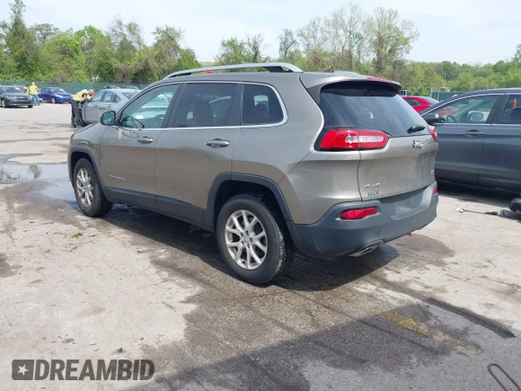 2016 Jeep Cherokee Latitude with VIN 1C4PJMCS6GW242153, listed as a IAAI auction lot 42107782 with 90,562 mi miles and . Bid and sale history available at carsss.com. Image 3.