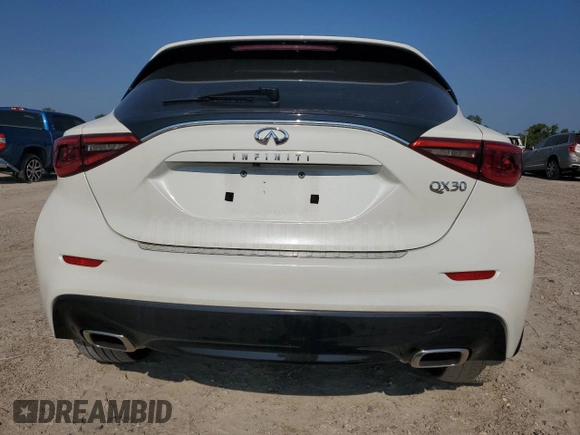 2018 Infiniti QX30 ESSENTIAL with VIN SJKCH5CP0JA003209, listed as a Copart auction lot 66005624 with 25,510 mi miles and Salvage Title. Bid and sale history available at carsss.com. Image 6.