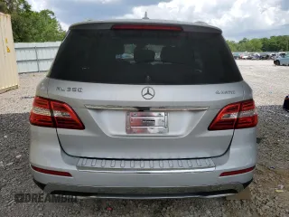 2015 Mercedes-Benz M 350 z VIN 4JGDA5HB2FA449146, wystawiony jako Copart lot #55599325 z przebiegiem 109 352 mil mil oraz Szkoda całkowita • Salvage title. Historia ofert i sprzedaży dostępna na DreamBid. Obrazek 6.