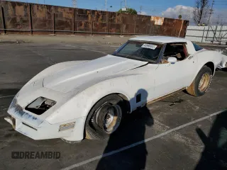 1981 Chevrolet Corvette with VIN 1G1AY8761BS409288, listed as a Copart auction lot 43998085 with 66,225 mi miles and Clean Title. Bid and sale history available at carsss.com. Image 1.