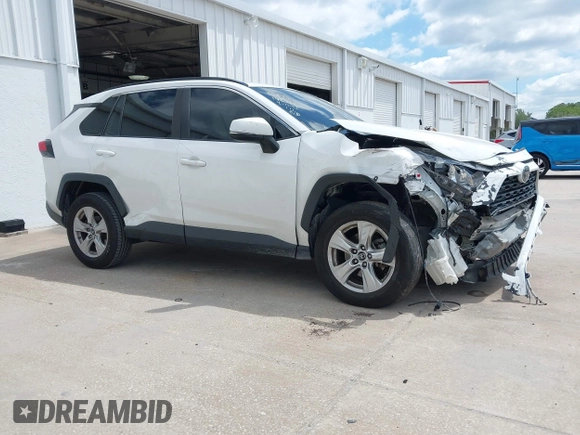 2019 Toyota RAV4 XLE with VIN 2T3W1RFVXKW033696, listed as a IAAI auction lot 42044151 with 126,872 mi miles and . Bid and sale history available at DreamBid. Image 1.