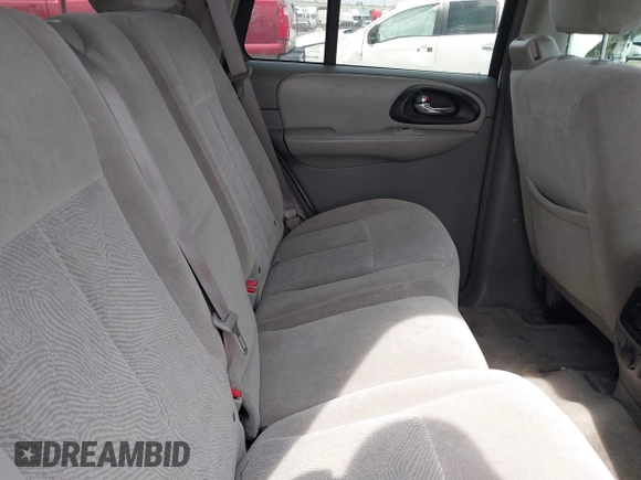 2006 Chevrolet TrailBlazer LS with VIN 1GNDS13S062360615, listed as a IAAI auction lot 40089118 with 207,436 mi miles and . Bid and sale history available at DreamBid. Image 8.