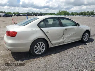 2011 Volkswagen Jetta SE with VIN 3VWDZ7AJ2BM017953, listed as a Copart auction lot 55307495 with 113,672 mi miles and Salvage title. Bid and sale history available at DreamBid. Image 3.
