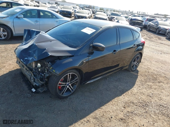 2015 Ford Focus ST with VIN 1FADP3L96FL221639, listed as a IAAI auction lot 41342369 with 110,267 mi miles. Bid and sale history available at carsss.com. Image 17.