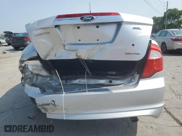 2012 Ford Fusion SEL z VIN 3FAHP0JG3CR178411, wystawiony jako Copart lot #59526405 z przebiegiem 208 550 mil mil oraz Szkoda całkowita • Salvage title. Historia ofert i sprzedaży dostępna na DreamBid. Obrazek 6.