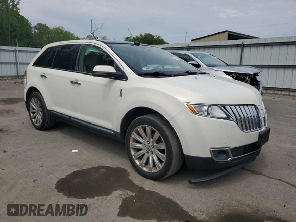 2013 Lincoln MKX with VIN 2LMDJ8JK0DBL06312, listed as a Copart auction lot 54804854 with 121,107 mi miles and Salvage Title. Bid and sale history available at DreamBid. Image 4.