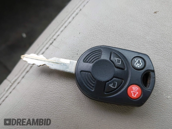 2012 Ford Escape XLT с VIN 1FMCU9DG8CKB40752, выставлен на аукционе IAAI как лот 42644230 с пробегом 198 696 миль миль и . История ставок и продаж доступна на DreamBid. Изображение 11.