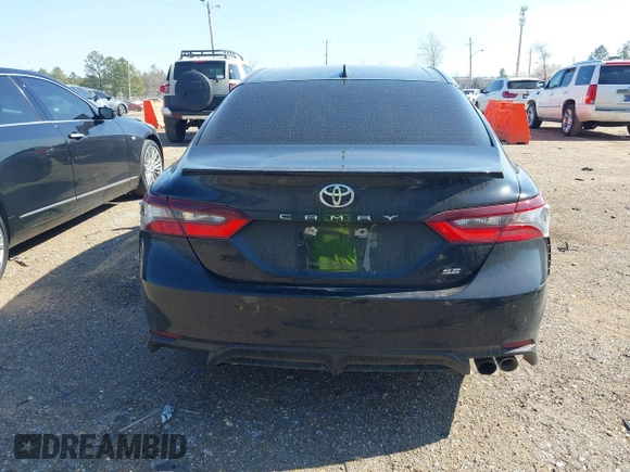 2021 Toyota Camry SE Nightshade with VIN 4T1G11AK1MU579561, listed as a IAAI auction lot 41674956 with 114,648 mi miles. Bid and sale history available at carsss.com. Image 15.