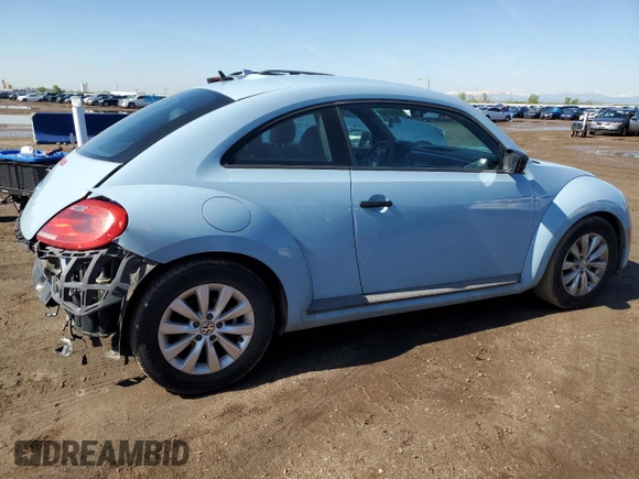 2015 Volkswagen Beetle Fleet Edition z VIN 3VWF17AT5FM640071, wystawiony jako Copart lot #56054715 z przebiegiem 138 539 mil mil oraz Szkoda całkowita • Salvage title. Historia ofert i sprzedaży dostępna na DreamBid. Obrazek 3.