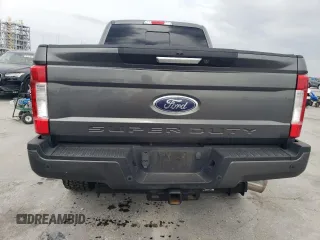 2019 Ford F-250 XL с VIN 1FT7W2B64KEE81564, выставлен на аукционе Copart как лот 44726064 с пробегом 58 233 миль миль и Списание • Salvage title. История ставок и продаж доступна на DreamBid. Изображение 6.