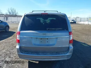 2014 Chrysler Town & Country Touring with VIN 2C4RC1BG8ER208400, listed as a IAAI auction lot 41611970 with 105,589 mi miles. Bid and sale history available at carsss.com. Image 16.