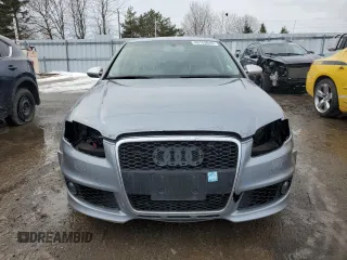 2008 Audi RS 4 z VIN WUADU78E78N900345, wystawiony jako Copart lot #45153045 z przebiegiem 142 835 mil mil oraz Szkody całkowita. Historia ofert i sprzedaży dostępna na DreamBid. Obrazek 5.