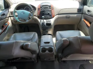 2005 Toyota Sienna XLE with VIN 5TDZA22C95S365305, listed as a Copart auction lot 62147565 with 137,931 mi miles and Clean title. Bid and sale history available at DreamBid. Image 8.