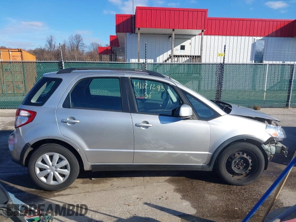 2010 Suzuki SX4 z VIN JS2YB5A3XA6300488, wystawiony jako IAAI lot #41121293 z przebiegiem 232 931 mil mil oraz . Historia ofert i sprzedaży dostępna na DreamBid. Obrazek 13.