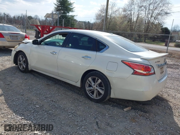 2014 Nissan Altima SV with VIN 1N4AL3AP1EC328418, listed as a IAAI auction lot 41800996 with 195,350 mi miles and . Bid and sale history available at DreamBid. Image 3.