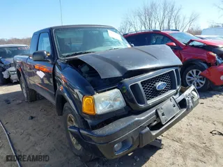 2005 Ford Ranger XLT with VIN 1FTZR45E45PA97582, listed as a IAAI auction lot 41769765 with 111,577 mi miles. Bid and sale history available at carsss.com. Image 1.