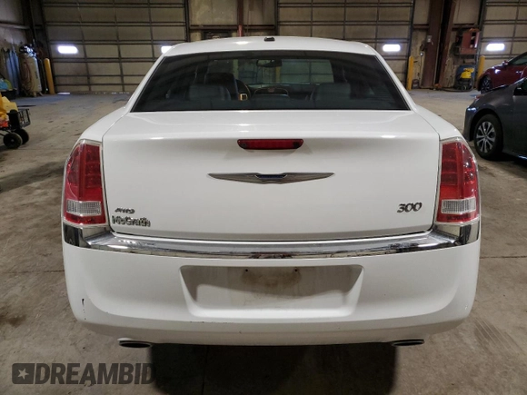 2014 Chrysler 300 z VIN 2C3CCARG8EH232878, wystawiony jako Copart lot #48904425 z przebiegiem 56 003 mil mil oraz Szkoda całkowita • Salvage title. Historia ofert i sprzedaży dostępna na DreamBid. Obrazek 6.