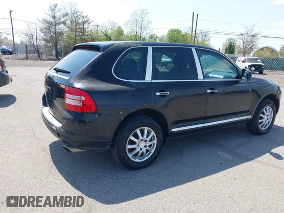 2005 Porsche Cayenne with VIN WP1AA29P25LA24897, listed as a IAAI auction lot 42125202 with 138,263 mi miles. Bid and sale history available at carsss.com. Image 4.