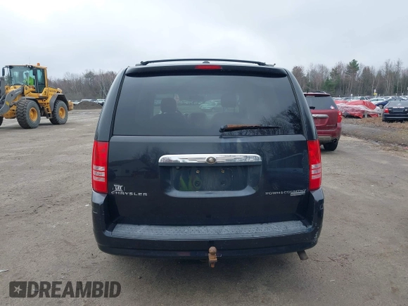 2010 Chrysler Town & Country Touring with VIN 2A4RR5D19AR170405, listed as a IAAI auction lot 42057496 with 195,211 mi miles. Bid and sale history available at carsss.com. Image 15.