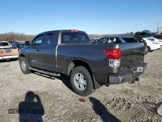 2010 Toyota Tundra z VIN 5TFUW5F19AX103780, wystawiony jako Copart lot #47757515 z przebiegiem 142 221 mil mil oraz Szkoda całkowita • Salvage title. Historia ofert i sprzedaży dostępna na DreamBid. Obrazek 2.