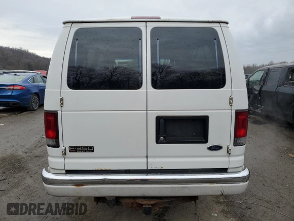 2004 Ford Econoline Passenger XL with VIN 1FBSS31L64HA57005, listed as a Copart auction lot 81564974 with 140,859 mi miles and Clean Title. Bid and sale history available at carsss.com. Image 6.