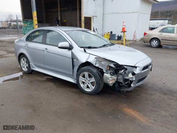 2013 Mitsubishi Lancer SE with VIN JA32V2FW7DU015061, listed as a IAAI auction lot 41863621 with 141,315 mi miles. Bid and sale history available at carsss.com. Image 1.