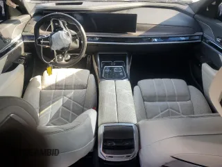 2023 BMW 7 Series 760i xDrive with VIN WBA33EJ09PCM54270, listed as a Copart auction lot 56201195 with 39,708 mi miles and Salvage title. Bid and sale history available at DreamBid. Image 8.