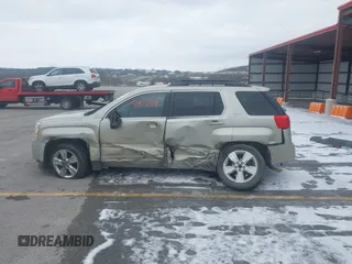 2015 GMC Terrain SLE with VIN 2GKALREK2F6301528, listed as a IAAI auction lot 40977094 with 178,985 mi miles. Bid and sale history available at carsss.com. Image 15.