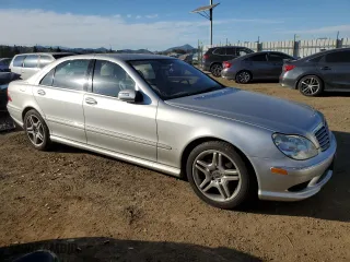 2006 Mercedes-Benz S-Class 5.0L with VIN WDBNG75J26A472276, listed as a Copart auction lot 88530495 with 47,859 mi miles and Salvage Title. Bid and sale history available at carsss.com. Image 4.