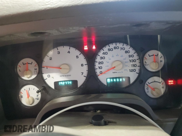 2002 Dodge 1500 z VIN 1D7HA16N82J247553, wystawiony jako Copart lot #49992765 z przebiegiem 192 774 mil mil oraz Szkoda całkowita • Salvage title. Historia ofert i sprzedaży dostępna na DreamBid. Obrazek 9.