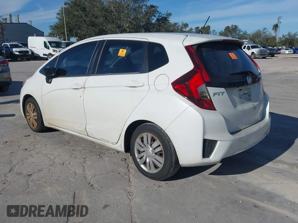 2015 Honda Fit LX with VIN 3HGGK5H52FM760590, listed as a IAAI auction lot 41176103 with 1 mi miles. Bid and sale history available at carsss.com. Image 3.