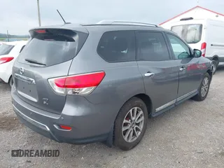 2015 Nissan Pathfinder SL z VIN 5N1AR2MMXFC680933, wystawiony jako IAAI lot #42790811 z przebiegiem 156 584 mil mil oraz . Historia ofert i sprzedaży dostępna na DreamBid. Obrazek 4.