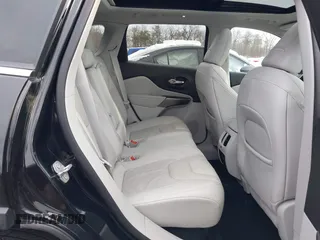 2021 Jeep Cherokee Limited z VIN 1C4PJMDX8MD108052, wystawiony jako IAAI lot #41248255 z przebiegiem 131 929 mil mil oraz . Historia ofert i sprzedaży dostępna na DreamBid. Obrazek 8.