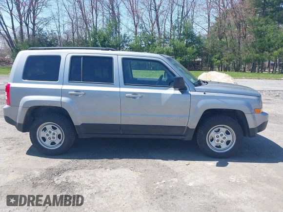 2016 Jeep Patriot Sport with VIN 1C4NJRBB8GD782248, listed as a IAAI auction lot 42087881 with 130,016 mi miles and . Bid and sale history available at carsss.com. Image 13.