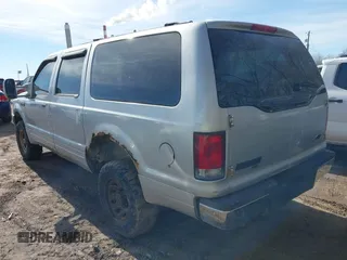 2001 Ford Excursion XLT z VIN 1FMNU41S41EC12353, wystawiony jako IAAI lot #41573845 z przebiegiem 198 777 mil mil oraz . Historia ofert i sprzedaży dostępna na DreamBid. Obrazek 3.