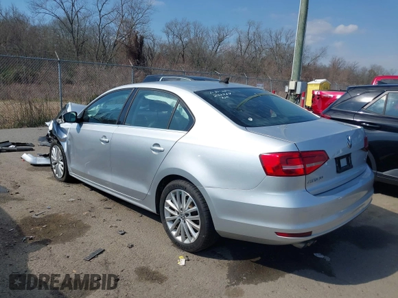2015 Volkswagen Jetta SE with VIN 3VWD07AJ3FM242267, listed as a IAAI auction lot 41500978 with Not provided miles and . Bid and sale history available at DreamBid. Image 3.