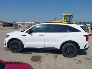 2022 Kia Sorento SX with VIN 5XYRK4LF1NG078345, listed as a IAAI auction lot 42016359 with 102,856 mi miles and . Bid and sale history available at DreamBid. Image 14.