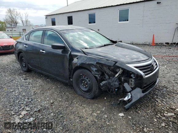 2014 Nissan Altima S with VIN 1N4AL3APXEN250855, listed as a Copart auction lot 52950625 with 163,936 mi miles and Salvage Title. Bid and sale history available at DreamBid. Image 4.