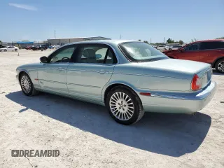 2005 Jaguar XJ Vanden Plas z VIN SAJWA82CX5SG35644, wystawiony jako Copart lot #49029245 z przebiegiem 88 771 mil mil oraz Szkoda całkowita • Salvage title. Historia ofert i sprzedaży dostępna na DreamBid. Obrazek 2.