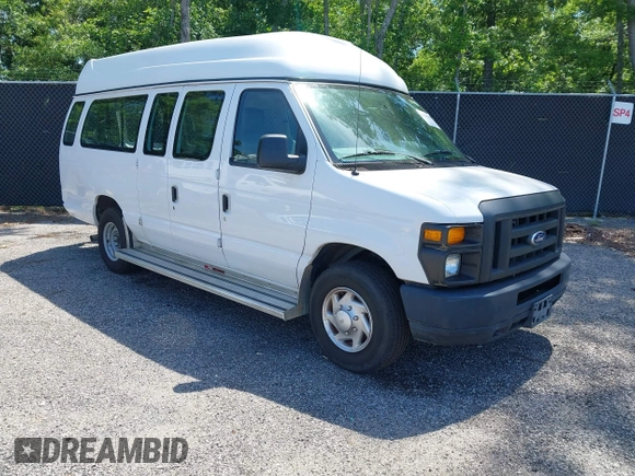 2014 Ford Econoline Passenger XL z VIN 1FBSS3BL5EDA36962, wystawiony jako IAAI lot #42144960 z przebiegiem 90 490 mil mil oraz . Historia ofert i sprzedaży dostępna na DreamBid. Obrazek 1.