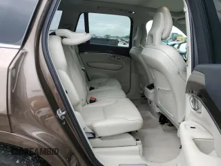 2016 Volvo XC90 T6 Momentum z VIN YV4A22PK6G1032633, wystawiony jako Copart lot #56704495 z przebiegiem 179 836 mil mil oraz Tytuł czysty. Historia ofert i sprzedaży dostępna na DreamBid. Obrazek 11.