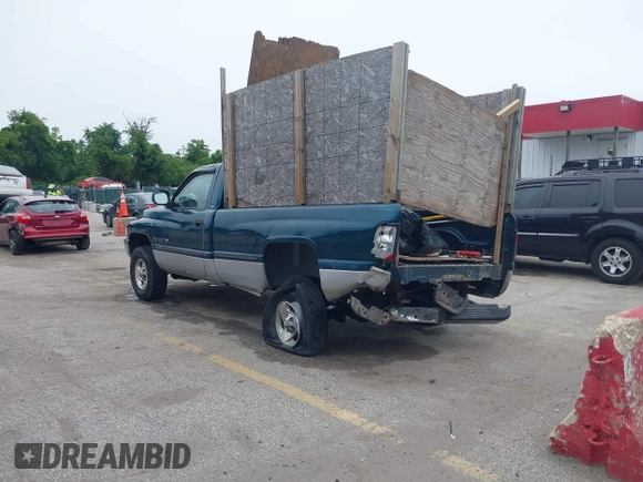 1999 Dodge 1500 z VIN 1B7HF16Z6XS286934, wystawiony jako IAAI lot #42331463 z przebiegiem 115 595 mil mil oraz . Historia ofert i sprzedaży dostępna na DreamBid. Obrazek 3.