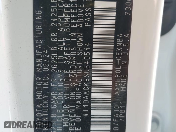 2025 Toyota Camry LE z VIN 4T1DAACK8SU540544, wystawiony jako Copart lot #58835005 z przebiegiem 14 268 mil mil oraz Szkoda całkowita • Salvage title. Historia ofert i sprzedaży dostępna na DreamBid. Obrazek 12.