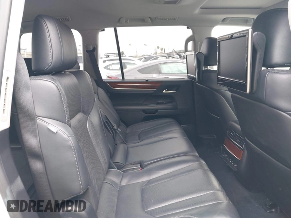 2018 Lexus LX 570 z VIN JTJHY7AX6J4265951, wystawiony jako IAAI lot #41919574 z przebiegiem 59 314 mil mil oraz . Historia ofert i sprzedaży dostępna na DreamBid. Obrazek 8.